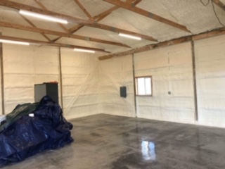 Insulated corner of garage